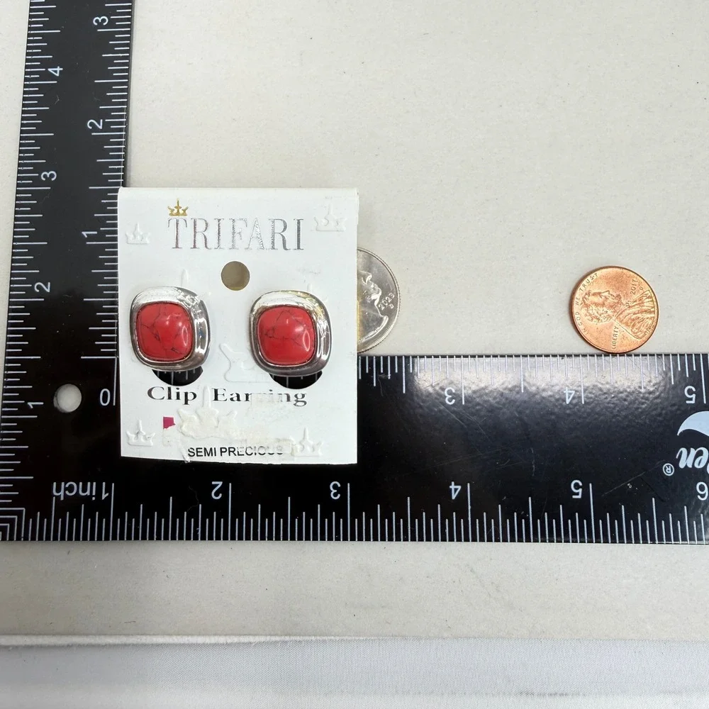 Trifari Red Faux Turquoise Clip On Earrings Silver Tone Square‎ Cabochon Vintage
